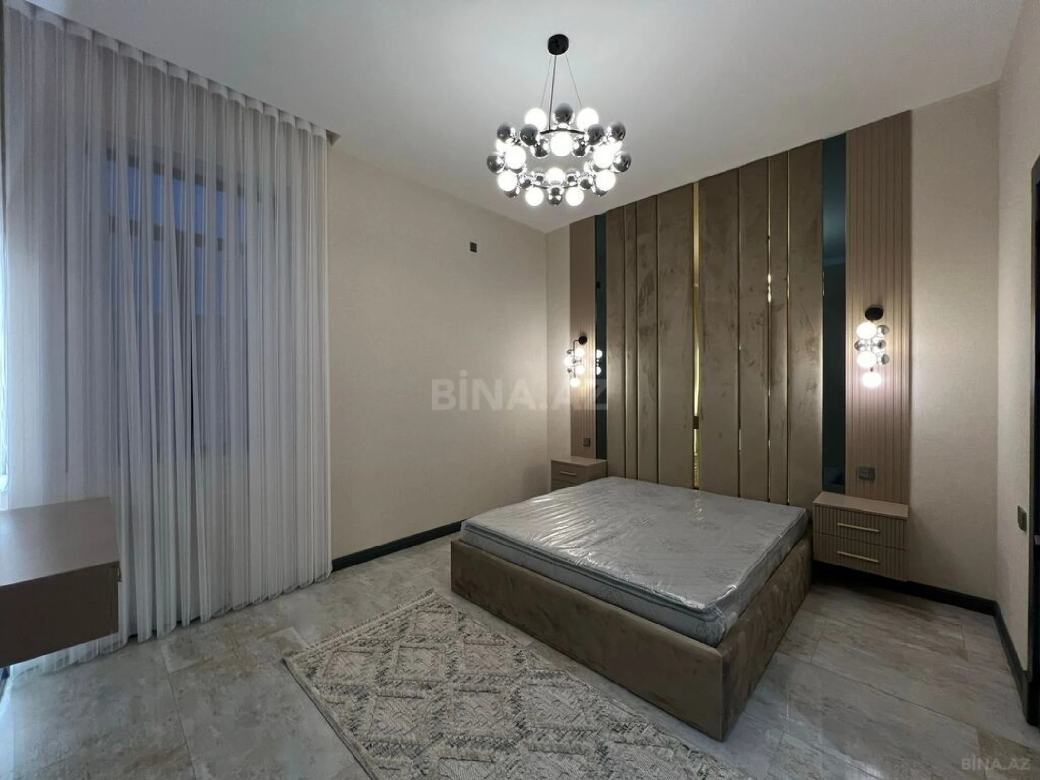 Satılır 4 otaqlı həyət evi 250 m²