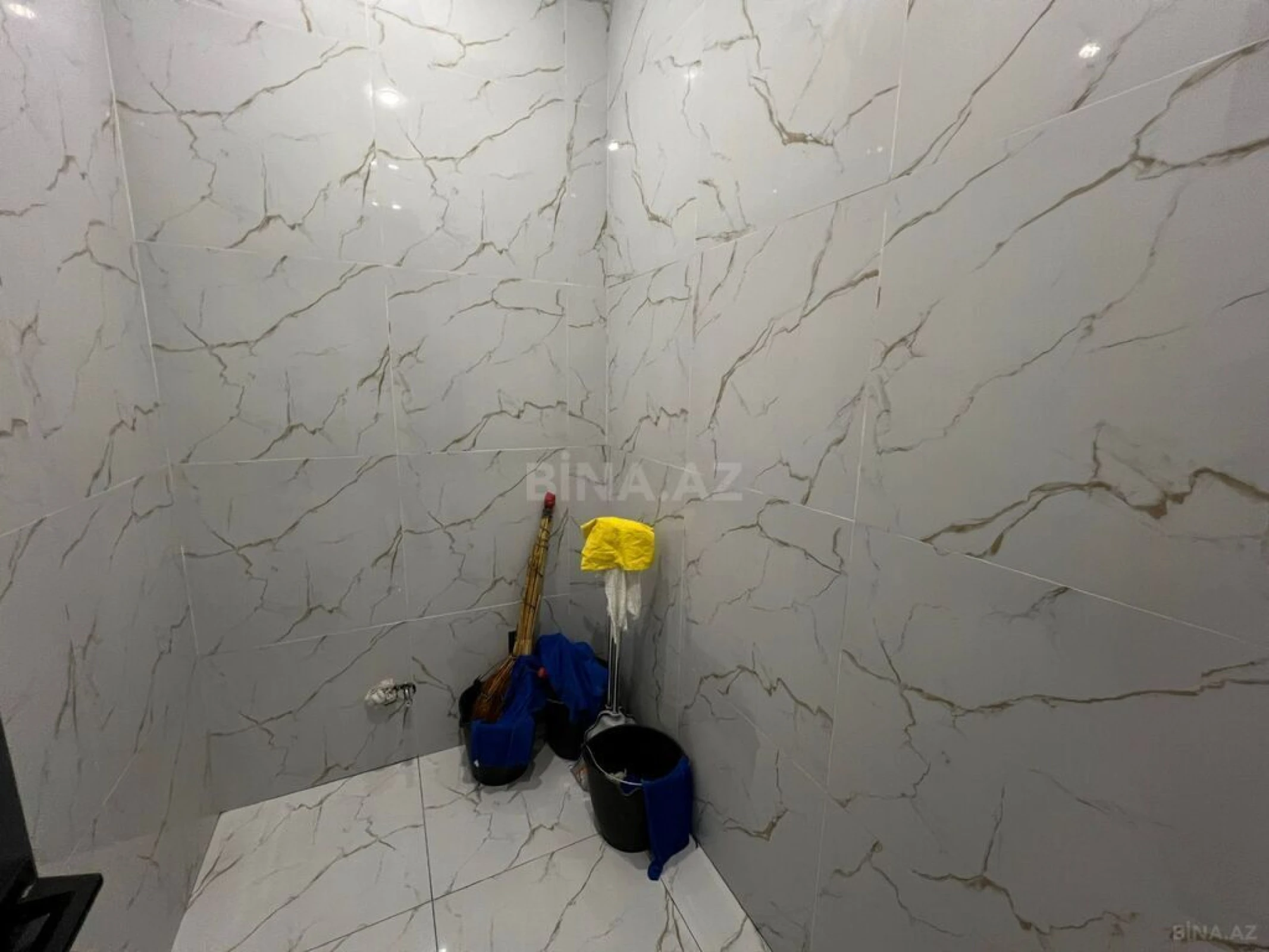 Satılır 4 otaqlı həyət evi 250 m²