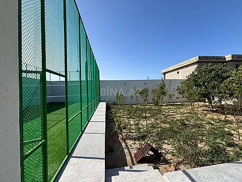 Satılır 4 otaqlı həyət evi 250 m²