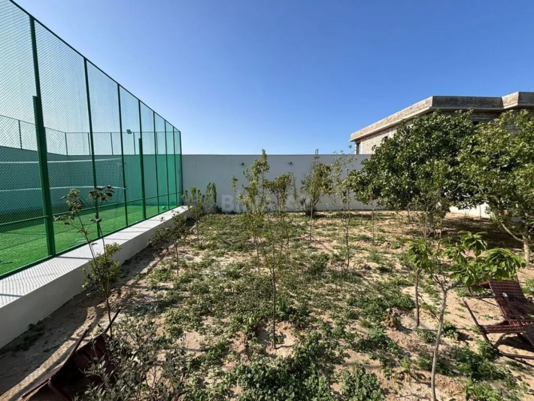 Satılır 4 otaqlı həyət evi 250 m²