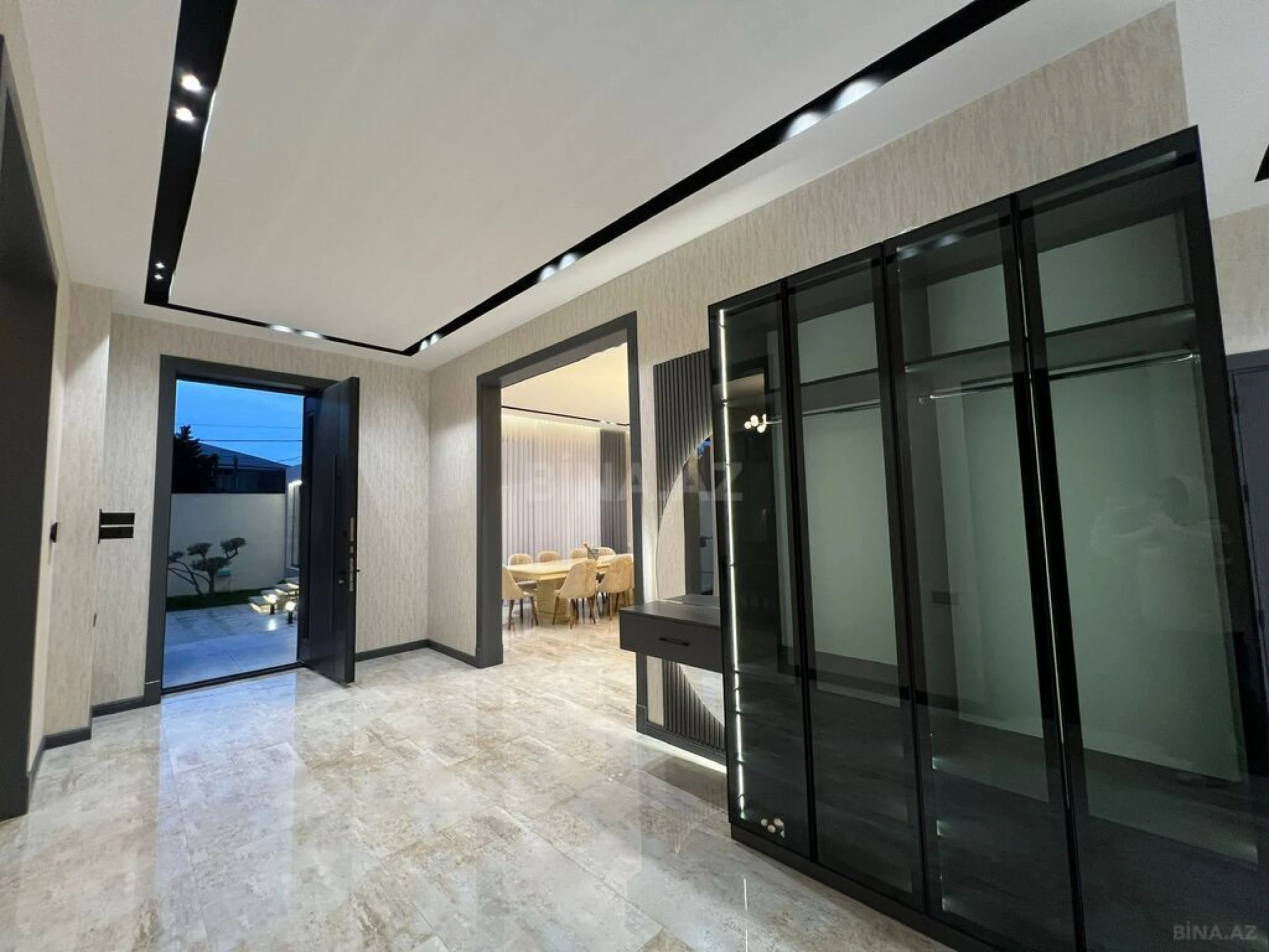 Satılır 4 otaqlı həyət evi 250 m²