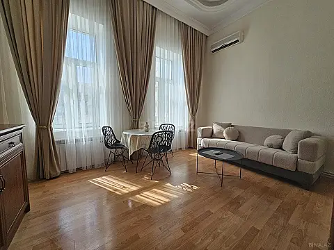 Kirayə verilir 2 otaqlı mənzil 50 m² — Bakı, İçərişəhər 2 otaq 50.00 m²