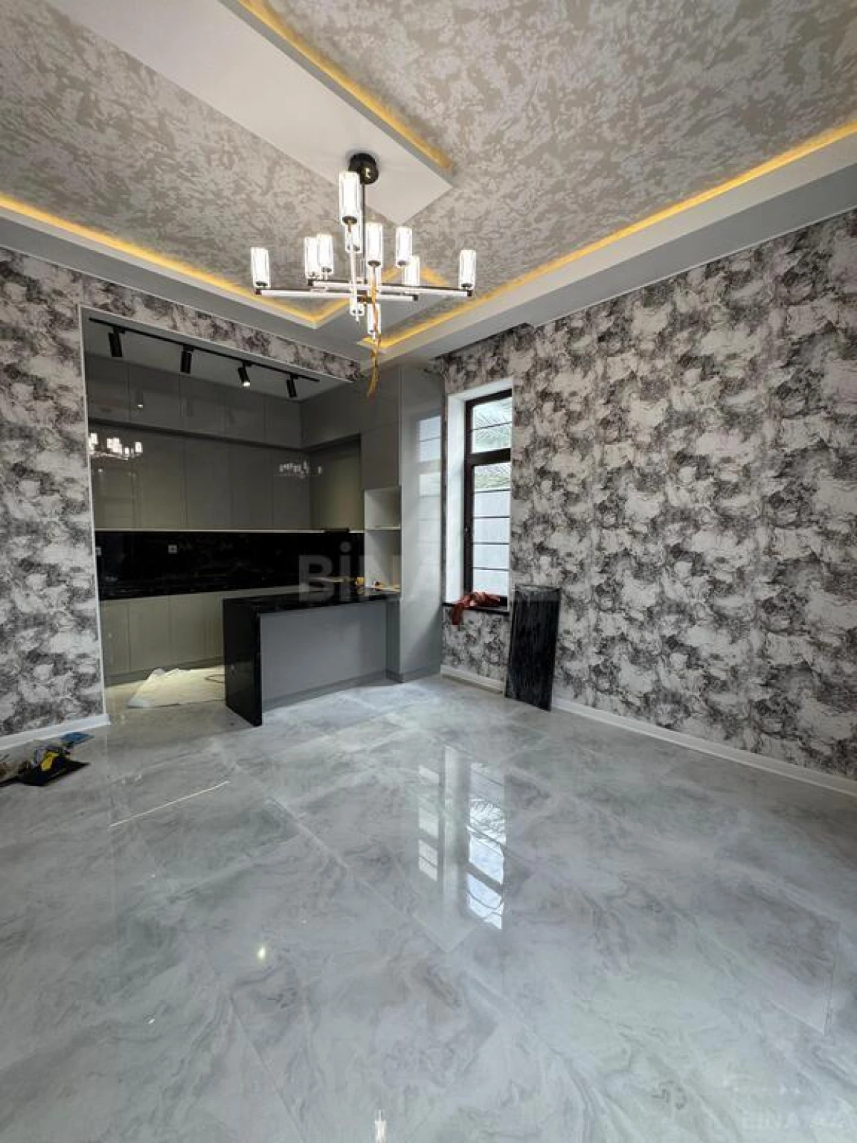 Satılır 5 otaqlı həyət evi 200 m²