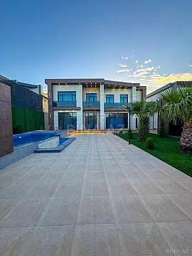 Satılır 6 otaqlı həyət evi 300 m² — Bakı, Mərdəkan 6 otaq 300.00 m²