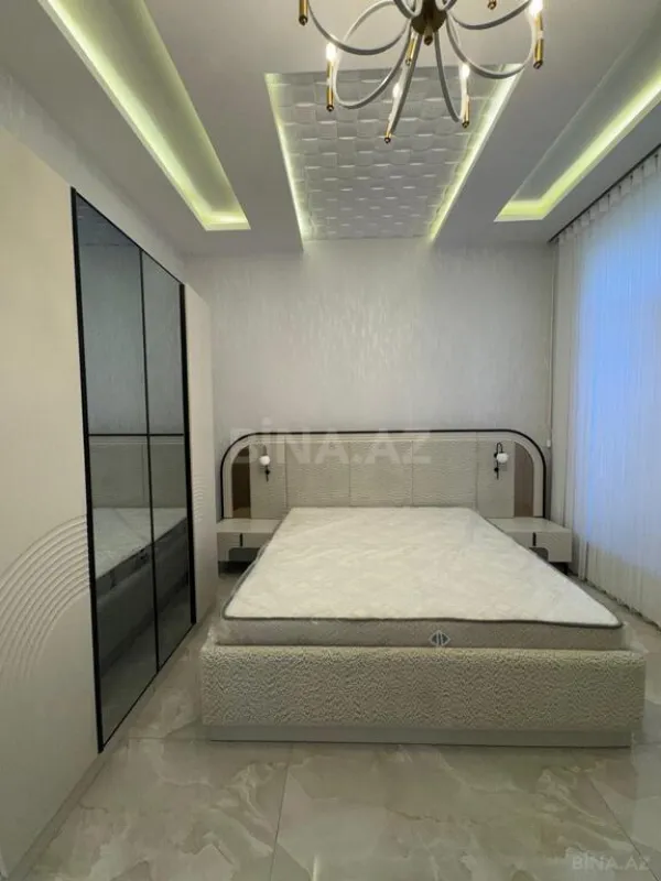 Satılır 6 otaqlı həyət evi 300 m²