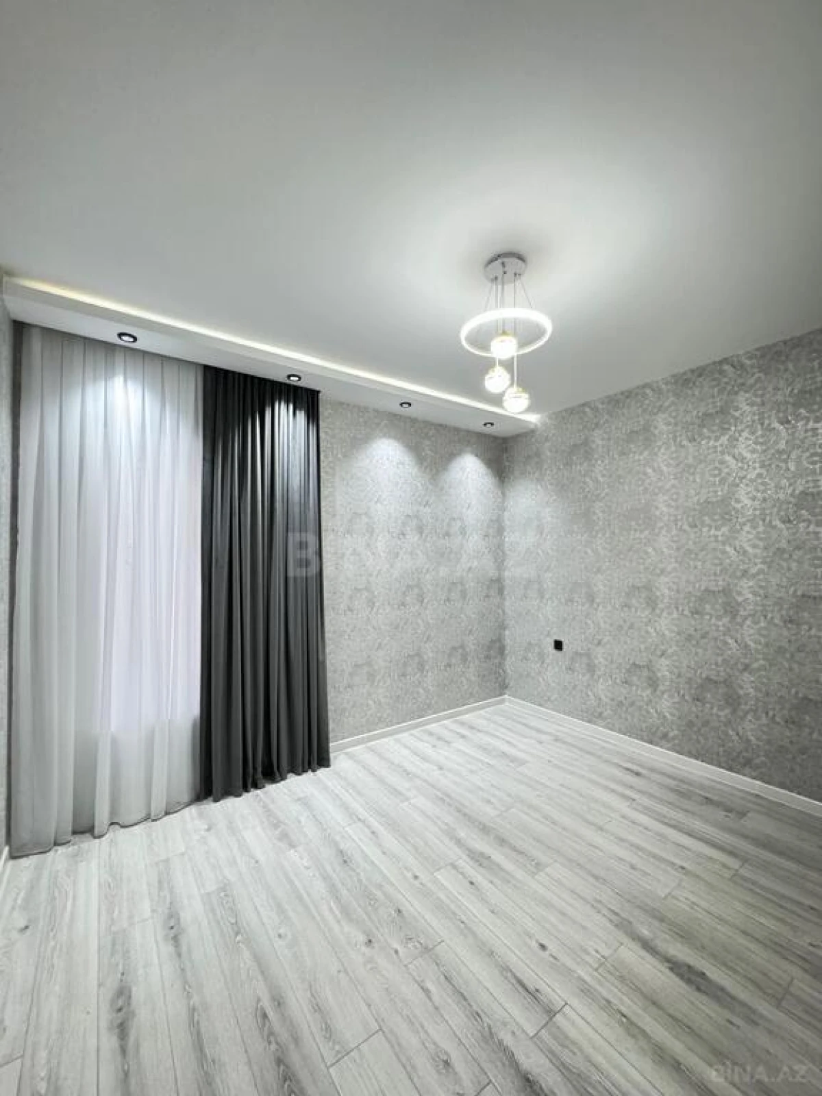 Satılır 4 otaqlı həyət evi 200 m²