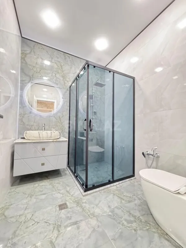 Satılır 4 otaqlı həyət evi 200 m²