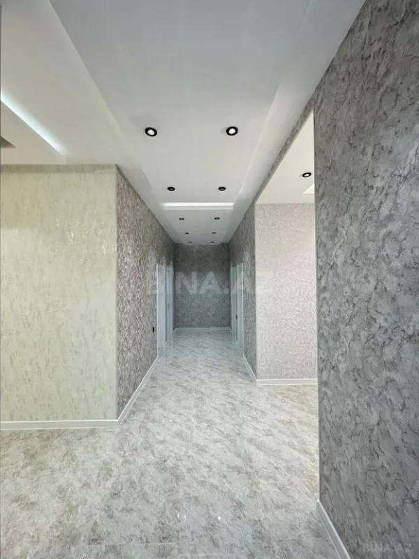 Satılır 4 otaqlı həyət evi 200 m²