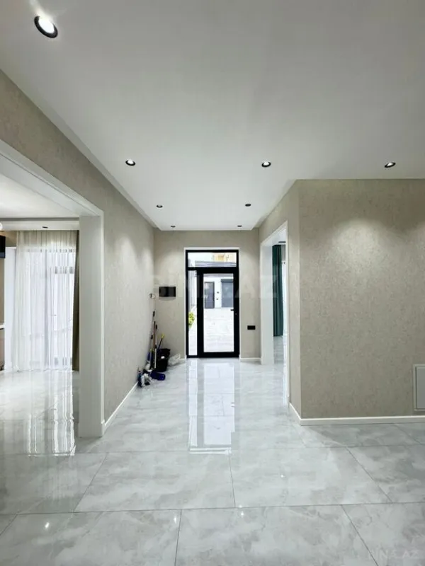 Satılır 4 otaqlı həyət evi 170 m²