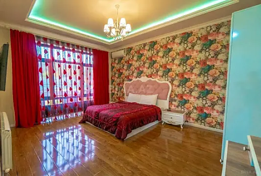 Kirayə verilir 6 otaqlı həyət evi 280 m²