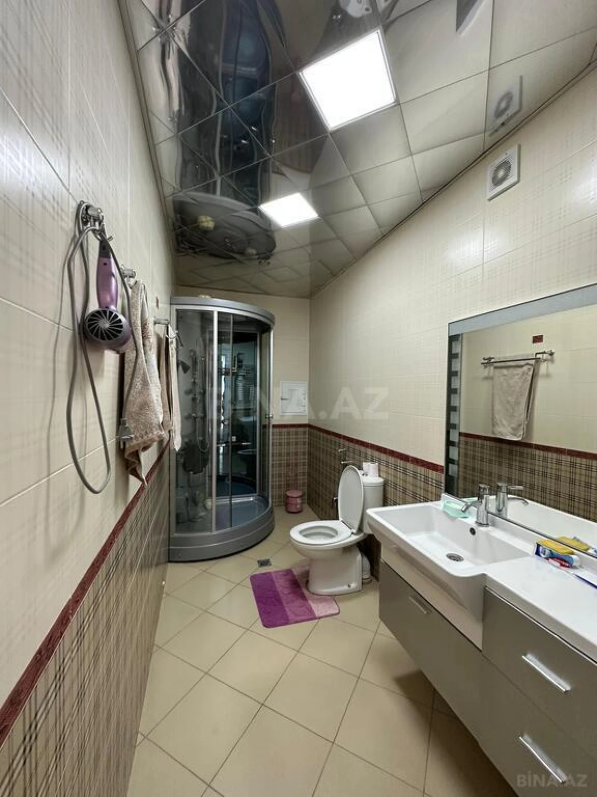 Satılır 3 otaqlı mənzil 220 m²