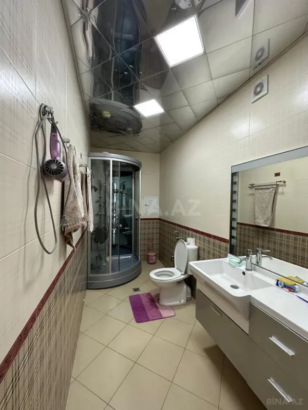 Satılır 3 otaqlı mənzil 220 m²