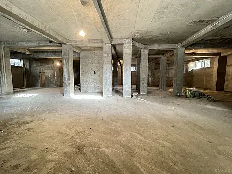 Satılır obyekt 516 m²