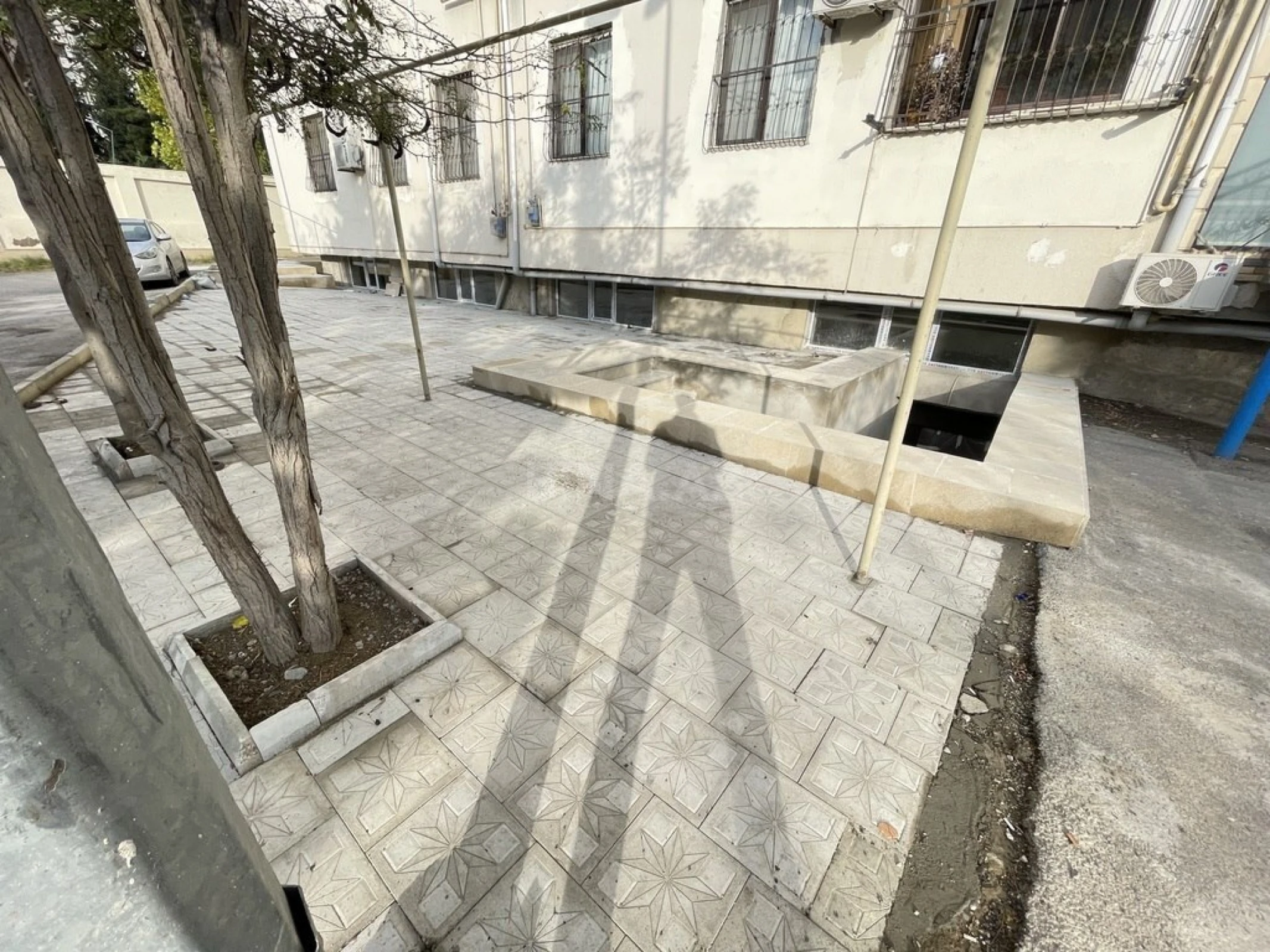 Satılır obyekt 516 m²