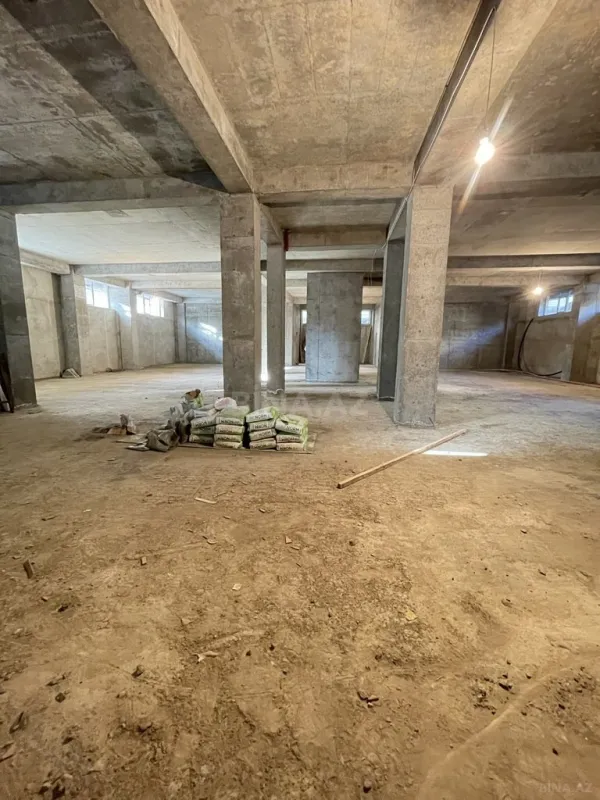 Satılır obyekt 516 m²