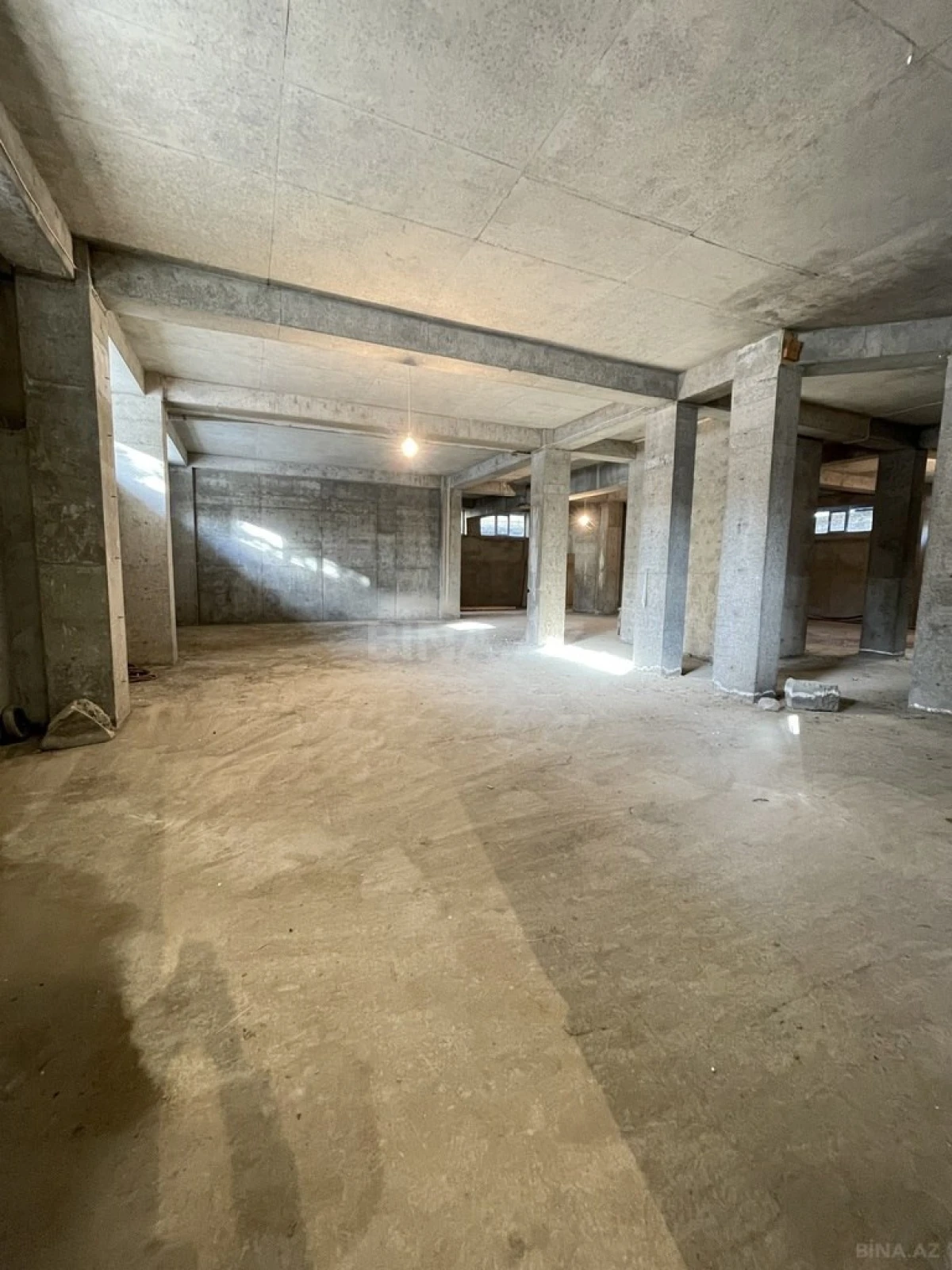 Satılır obyekt 516 m²