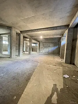 Satılır obyekt 516 m²