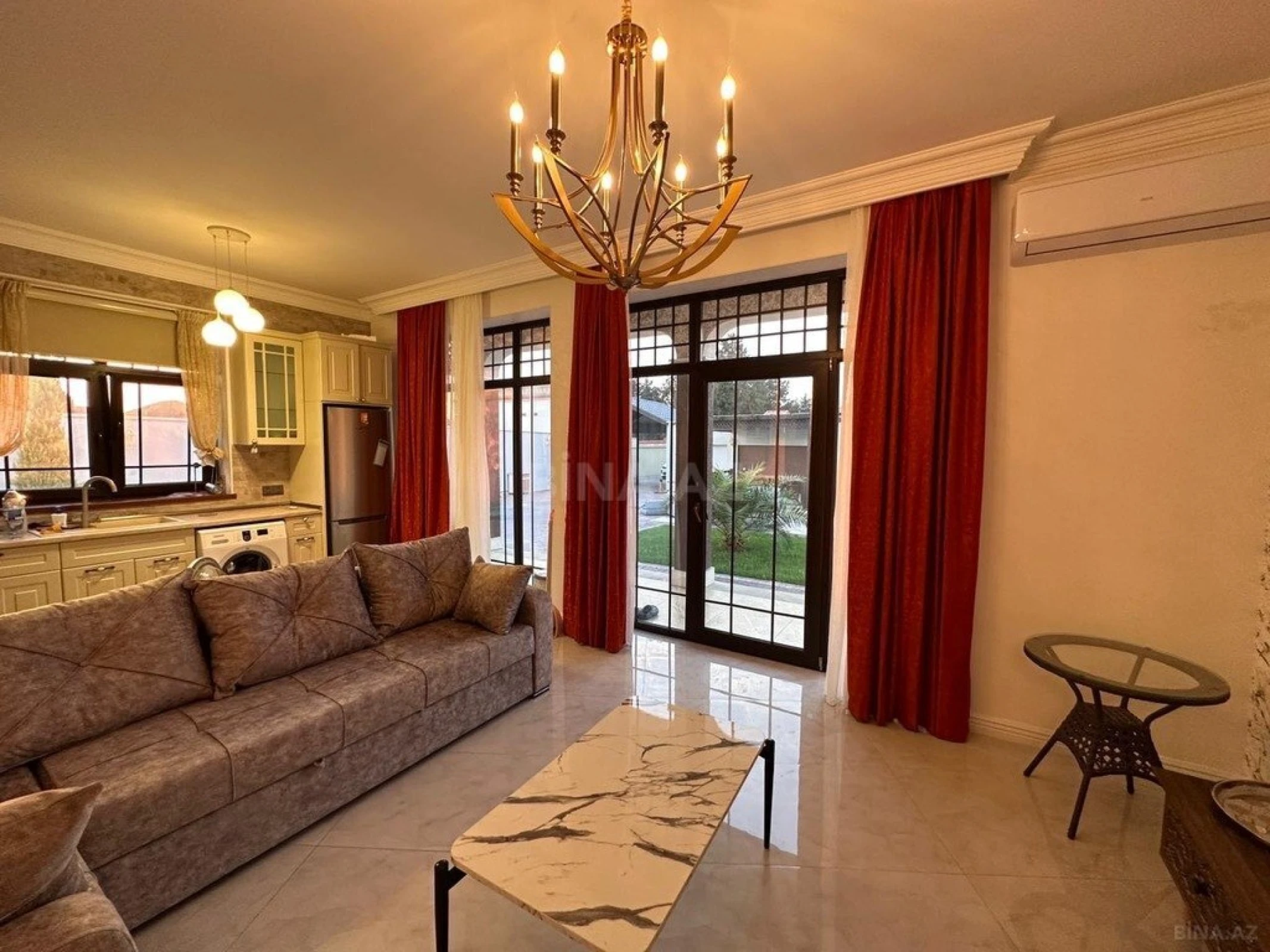 Kirayə verilir 4 otaqlı həyət evi 200 m²