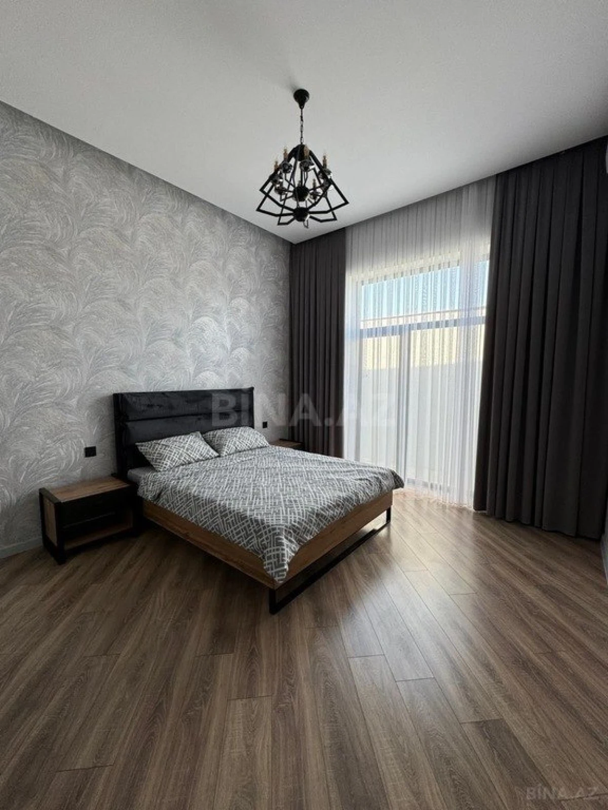 Kirayə verilir 4 otaqlı həyət evi 220 m²
