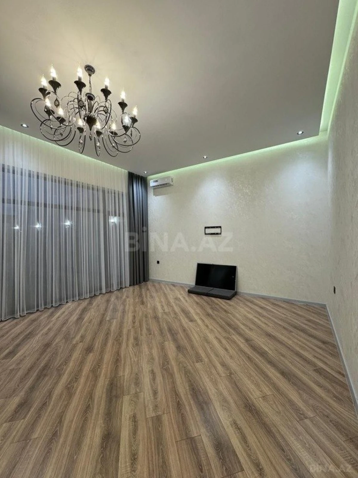 Kirayə verilir 4 otaqlı həyət evi 220 m²