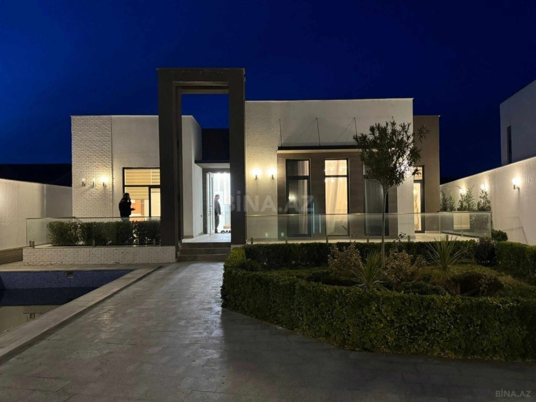 Kirayə verilir 5 otaqlı həyət evi 280 m²