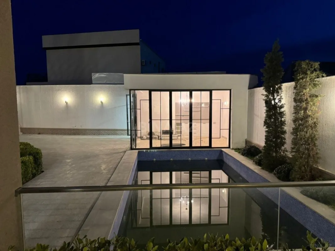 Kirayə verilir 5 otaqlı həyət evi 280 m²