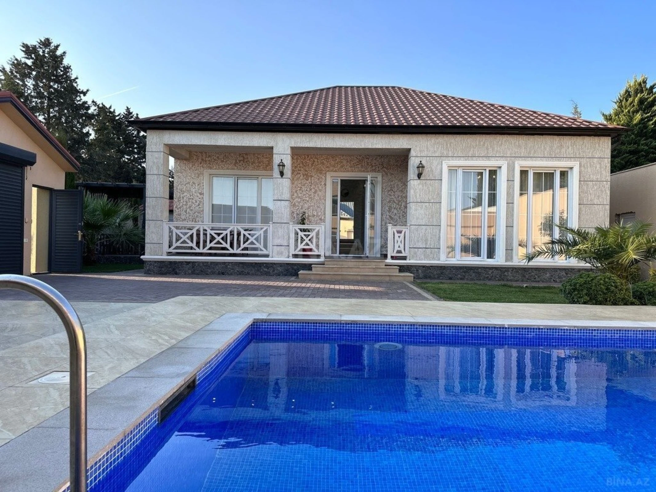 Kirayə verilir 4 otaqlı həyət evi 220 m²