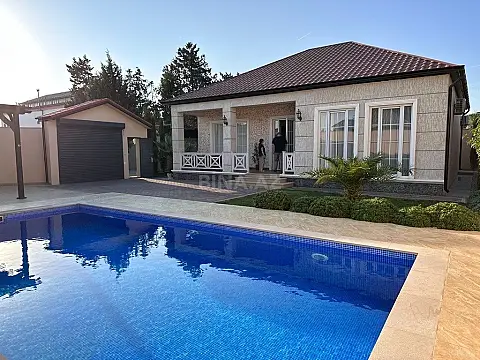 Kirayə verilir 4 otaqlı həyət evi 220 m²