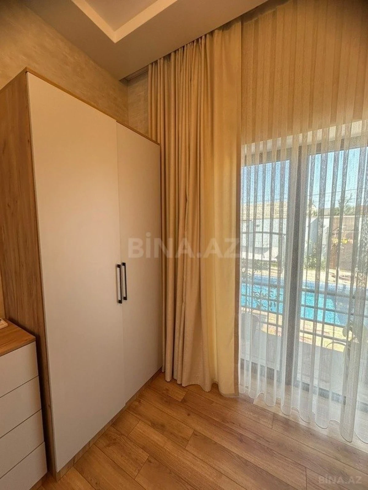 Kirayə verilir 4 otaqlı həyət evi 200 m²