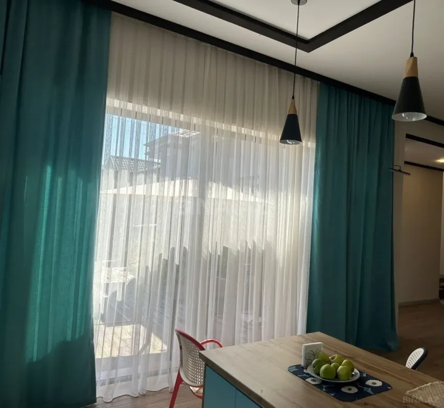 Kirayə verilir 4 otaqlı həyət evi 200 m²