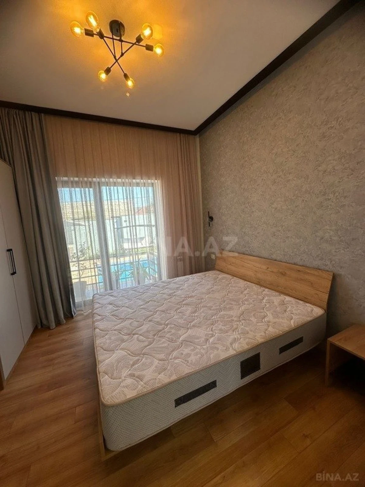 Kirayə verilir 4 otaqlı həyət evi 200 m²