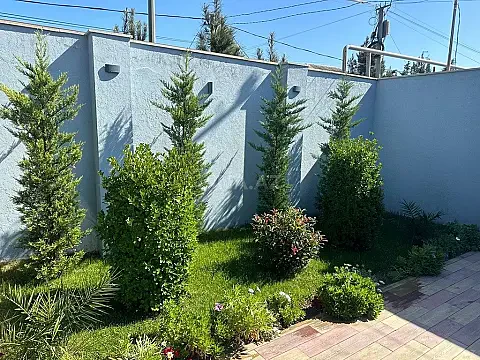 Kirayə verilir 4 otaqlı həyət evi 200 m²