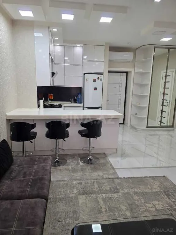 Kirayə verilir 2 otaqlı mənzil 66 m²