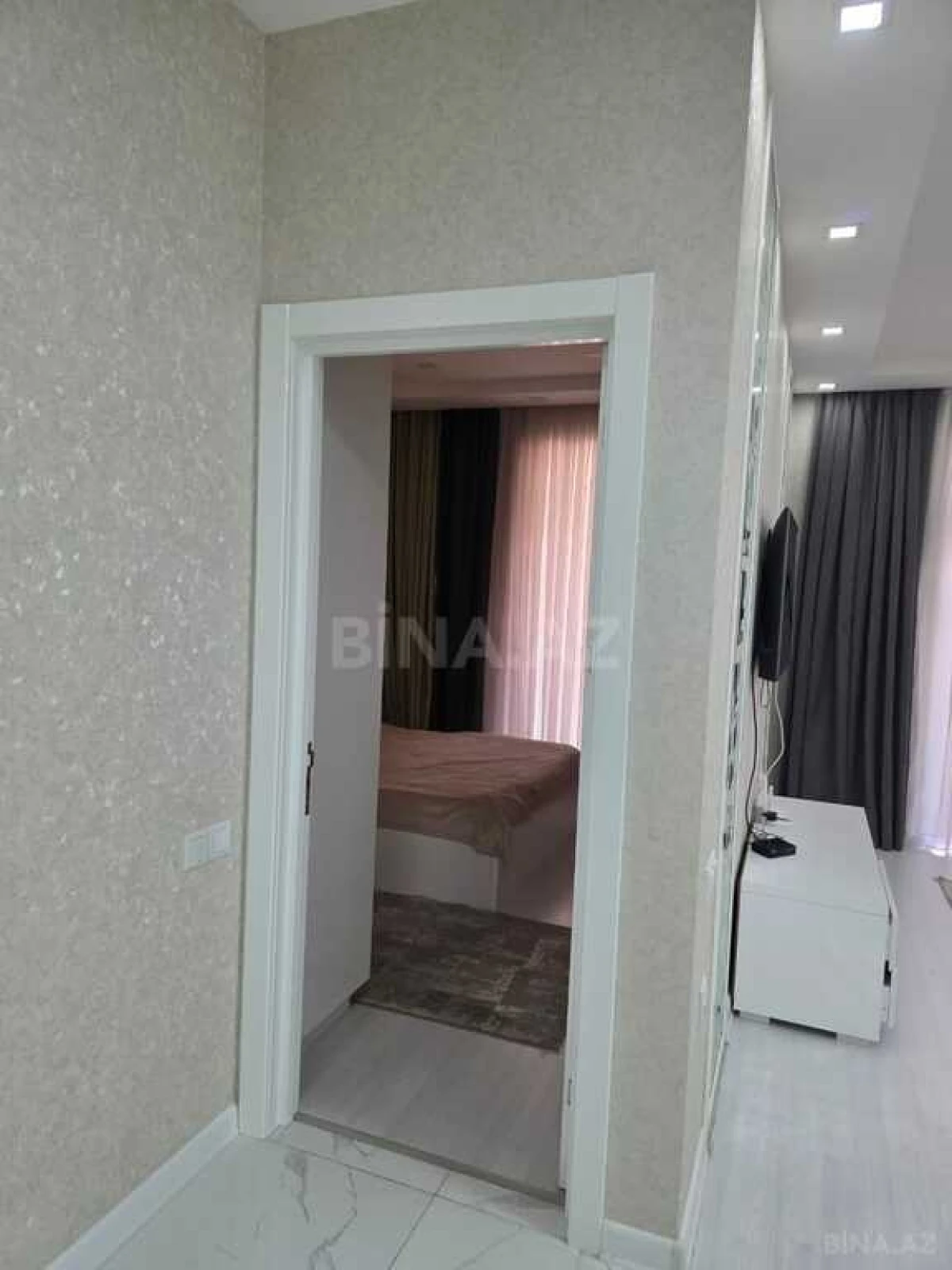 Kirayə verilir 2 otaqlı mənzil 66 m²