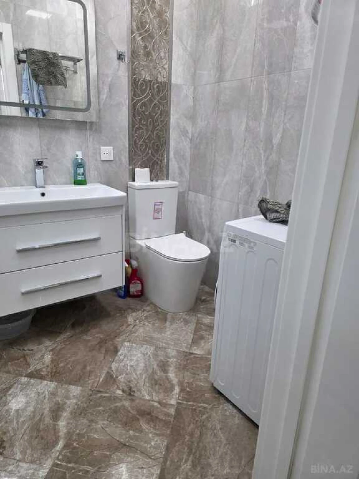 Kirayə verilir 2 otaqlı mənzil 66 m²