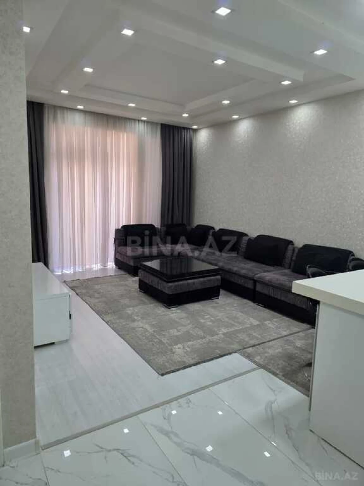 Kirayə verilir 2 otaqlı mənzil 66 m²