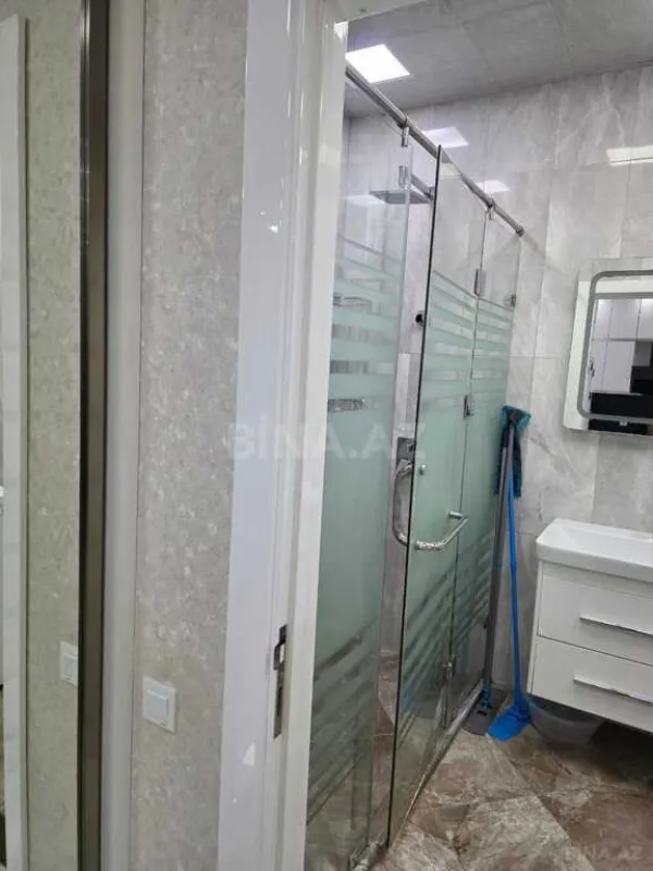Kirayə verilir 2 otaqlı mənzil 66 m²