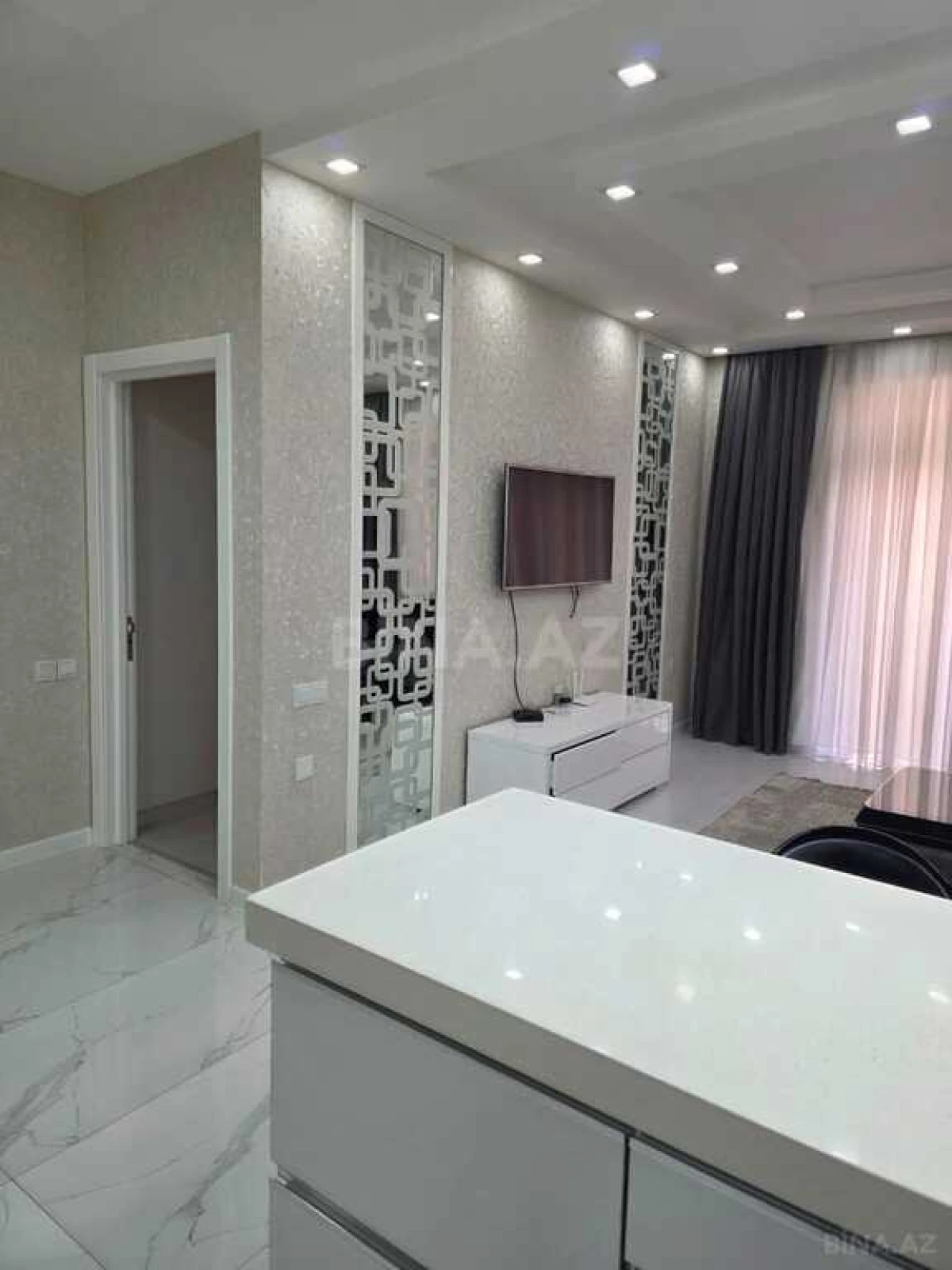 Kirayə verilir 2 otaqlı mənzil 66 m²