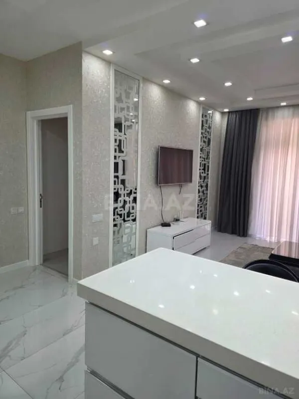 Kirayə verilir 2 otaqlı mənzil 66 m²