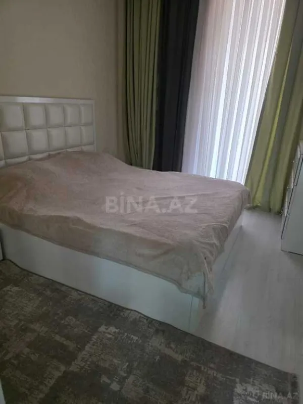 Kirayə verilir 2 otaqlı mənzil 66 m²
