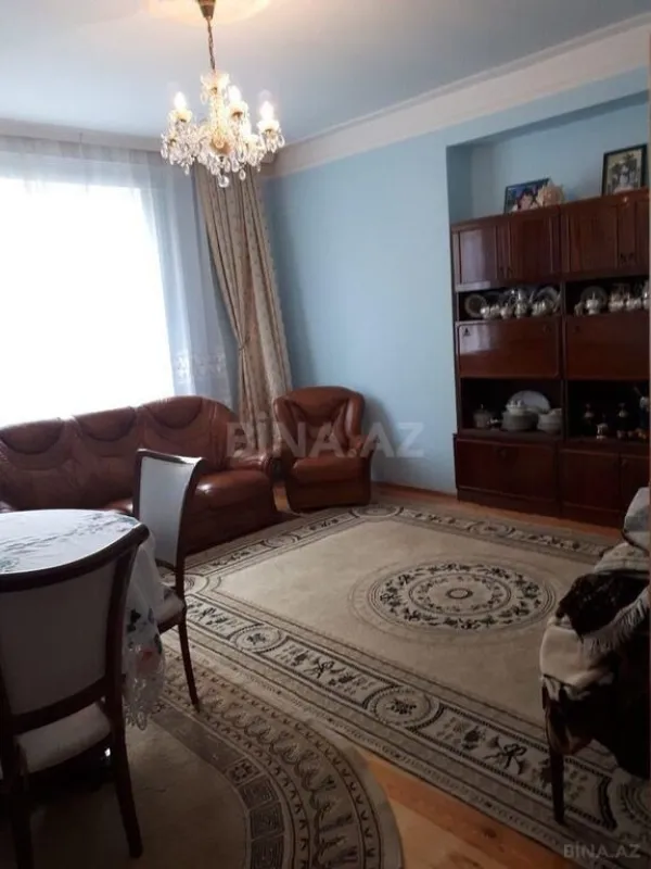 Satılır 2 otaqlı mənzil 100 m²