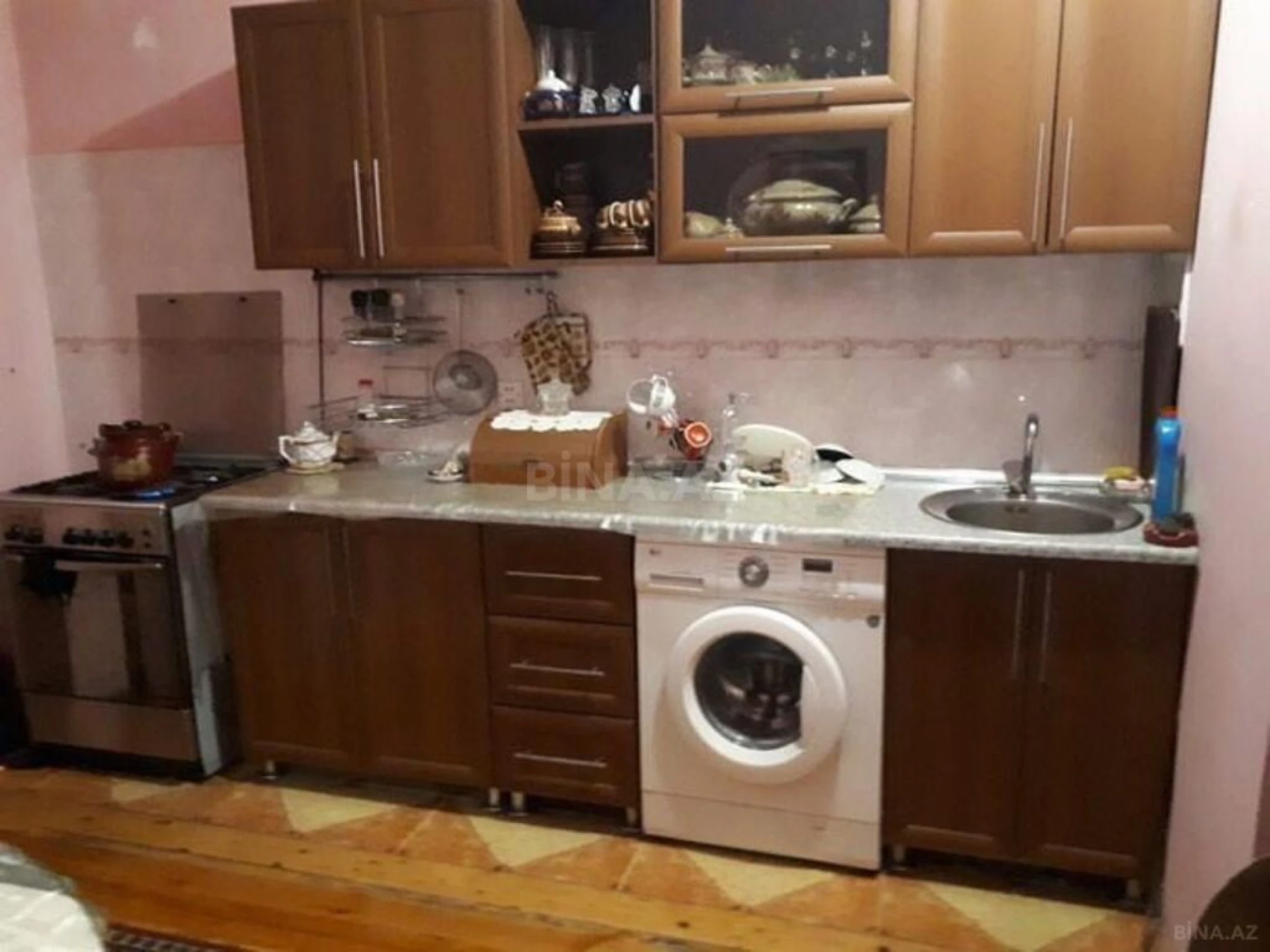 Satılır 2 otaqlı mənzil 100 m²