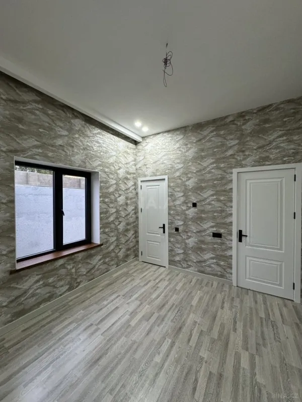Satılır 4 otaqlı həyət evi 160 m²