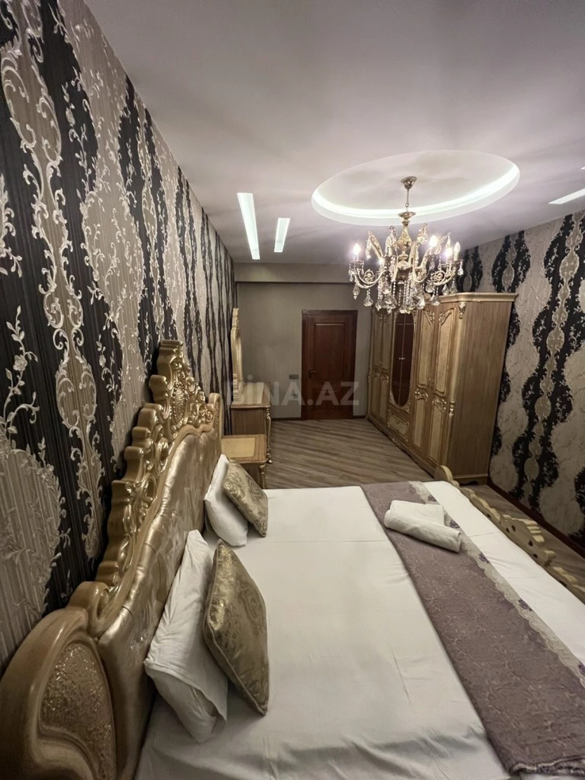 Kirayə verilir 2 otaqlı mənzil 110 m²