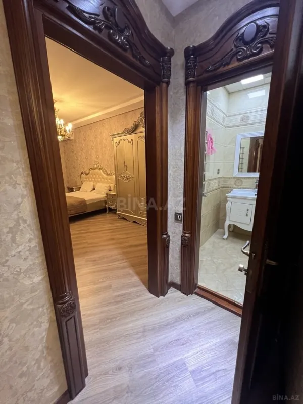 Kirayə verilir 2 otaqlı mənzil 110 m²