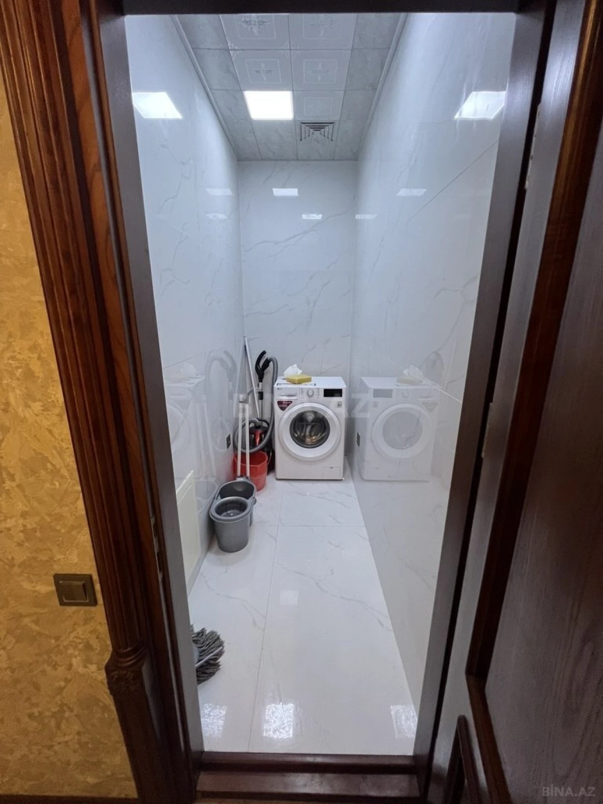 Kirayə verilir 2 otaqlı mənzil 110 m²