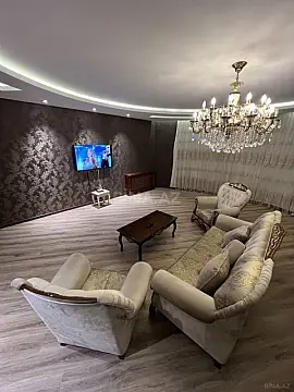 Kirayə verilir 2 otaqlı mənzil 110 m²