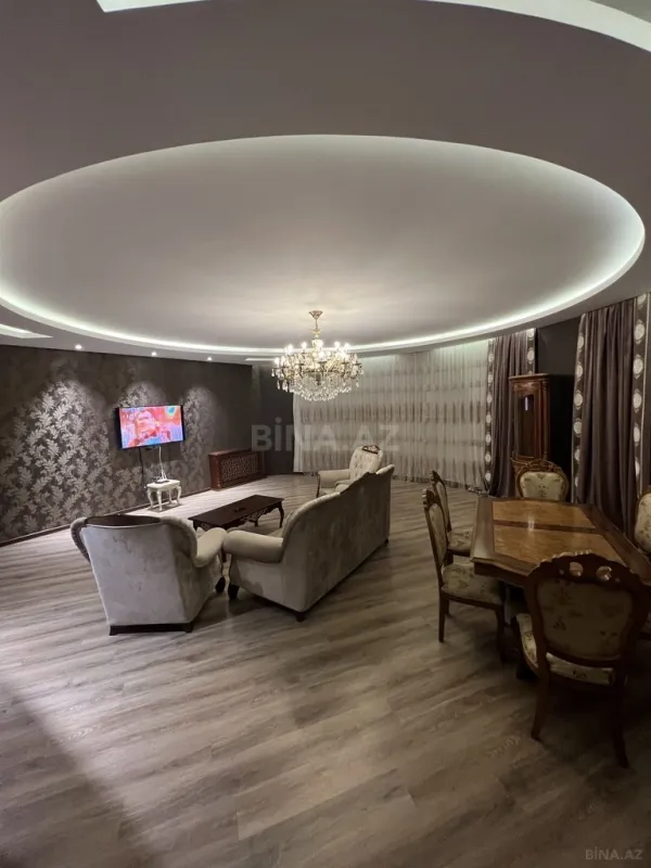 Kirayə verilir 2 otaqlı mənzil 110 m²