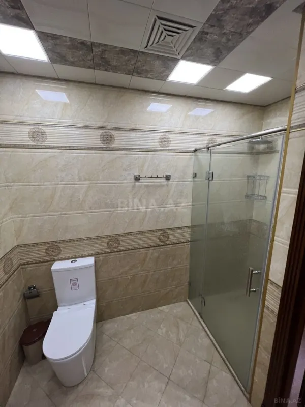 Kirayə verilir 2 otaqlı mənzil 110 m²