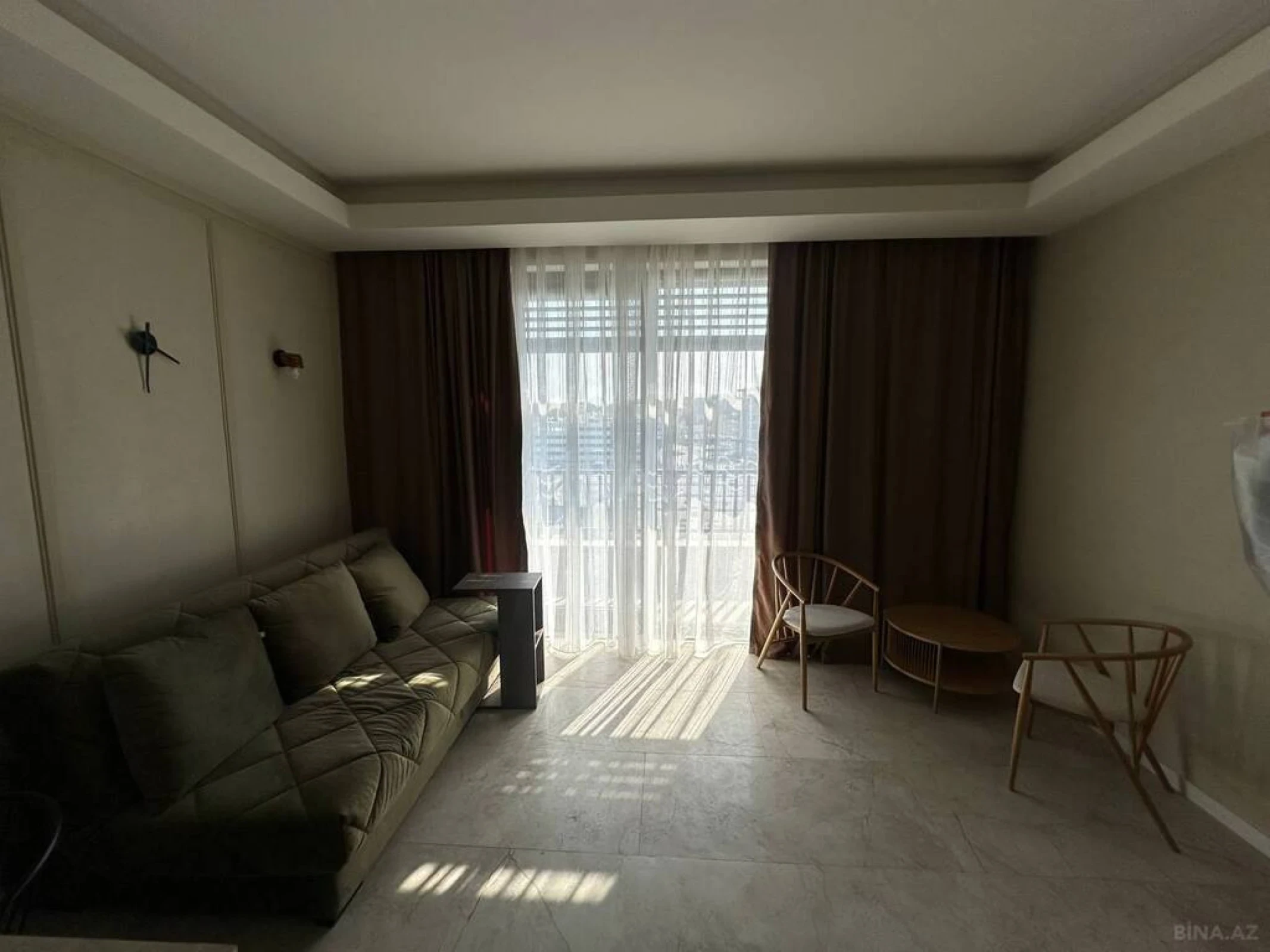 Kirayə verilir 2 otaqlı mənzil 75 m²